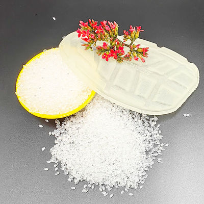 Pellet plastik berwarna TPU tahan air untuk OEM industri
