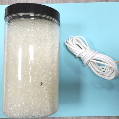 Bahan TPU konduktif 70 Kekerasan pantai warna asli atau perubahan warna yang banyak digunakan dalam aksesori elektronik