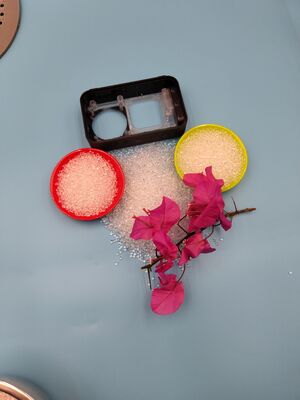 TPU Konduktif, Konduktivitas Tinggi, TPU Tahan Pakai Untuk Pakai Pintar Dan Komponen Aksesori Elektronik