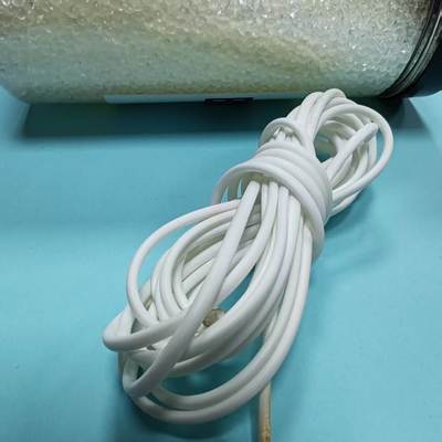 Material TPU yang diperkuat serat berkualitas tinggi yang dapat digunakan dalam produksi roda dan sumbat